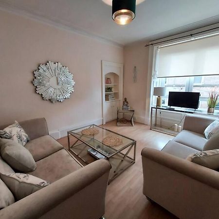 Lovely 2 Bedroom Apartment In The Centre Of Hawick Ngoại thất bức ảnh